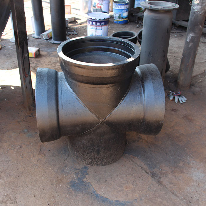 DI pipe fittings